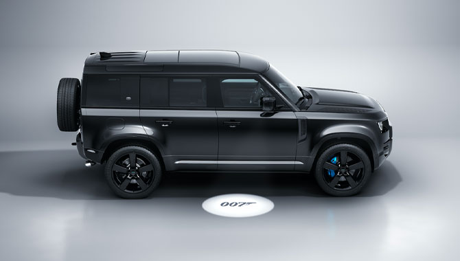 Land Rover, James Bond