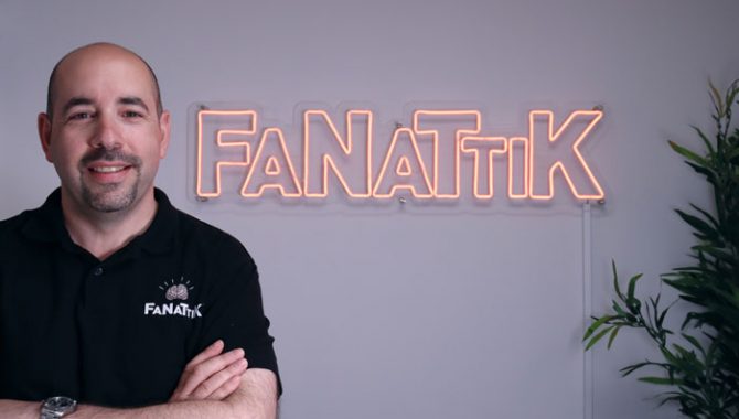 Anthony Marks, Fanattik