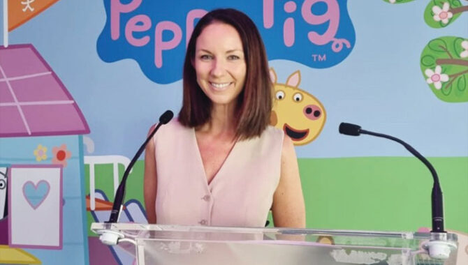 Sally Carnota, Hasbro, Peppa Pig, Fashion, Film & TV