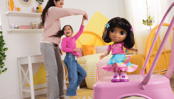 Spin Master, Dora, Toys & Games, Film & TV