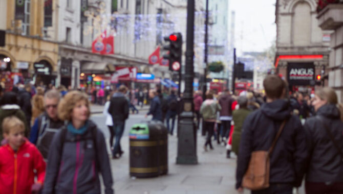 Steve Manser, Helen Lynch, Corinne Duckworth, Gemma Sault, Rosie Taylor, Chantal Lavender, Ian Downes