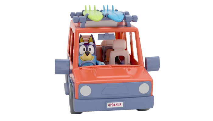 Lucy Wynn-Jones, Bluey