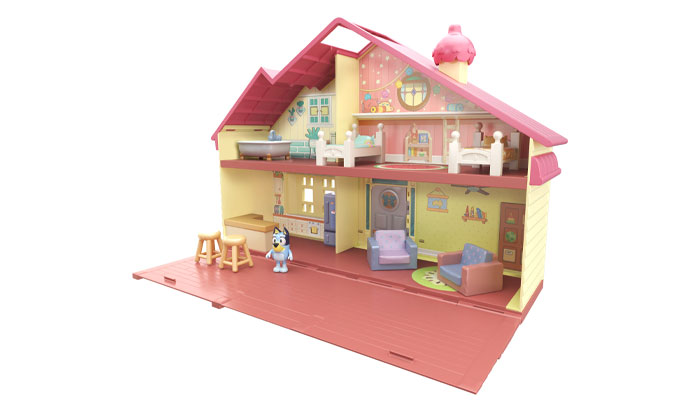 Lucy Wynn-Jones, Bluey