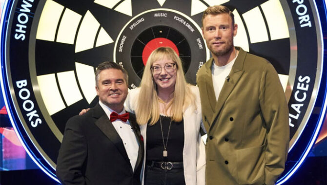 Bullseye, Laura Wood